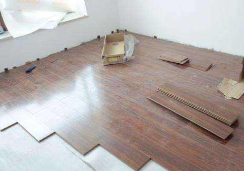 談二手實(shí)木地板的弊端，鑒于耐用度、價格和健康上是否值得購買？