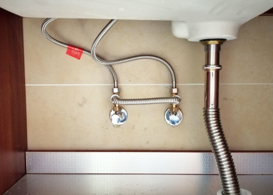 零冷水無回水管安裝圖，使用冷水會(huì)出現(xiàn)熱水嗎？