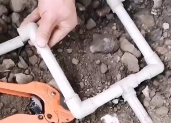 分享ppr管三通漏水怎么辦視頻，不單修好它還省料！