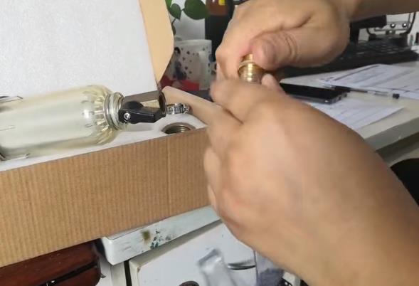 前置過濾器的排污口軟管安裝教學(xué)，很難？3張圖立馬學(xué)會！