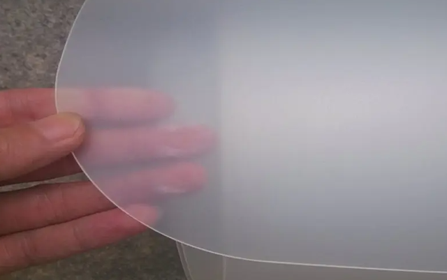 pc和pvc有什么區(qū)別嗎？6點不同，你知道幾個？